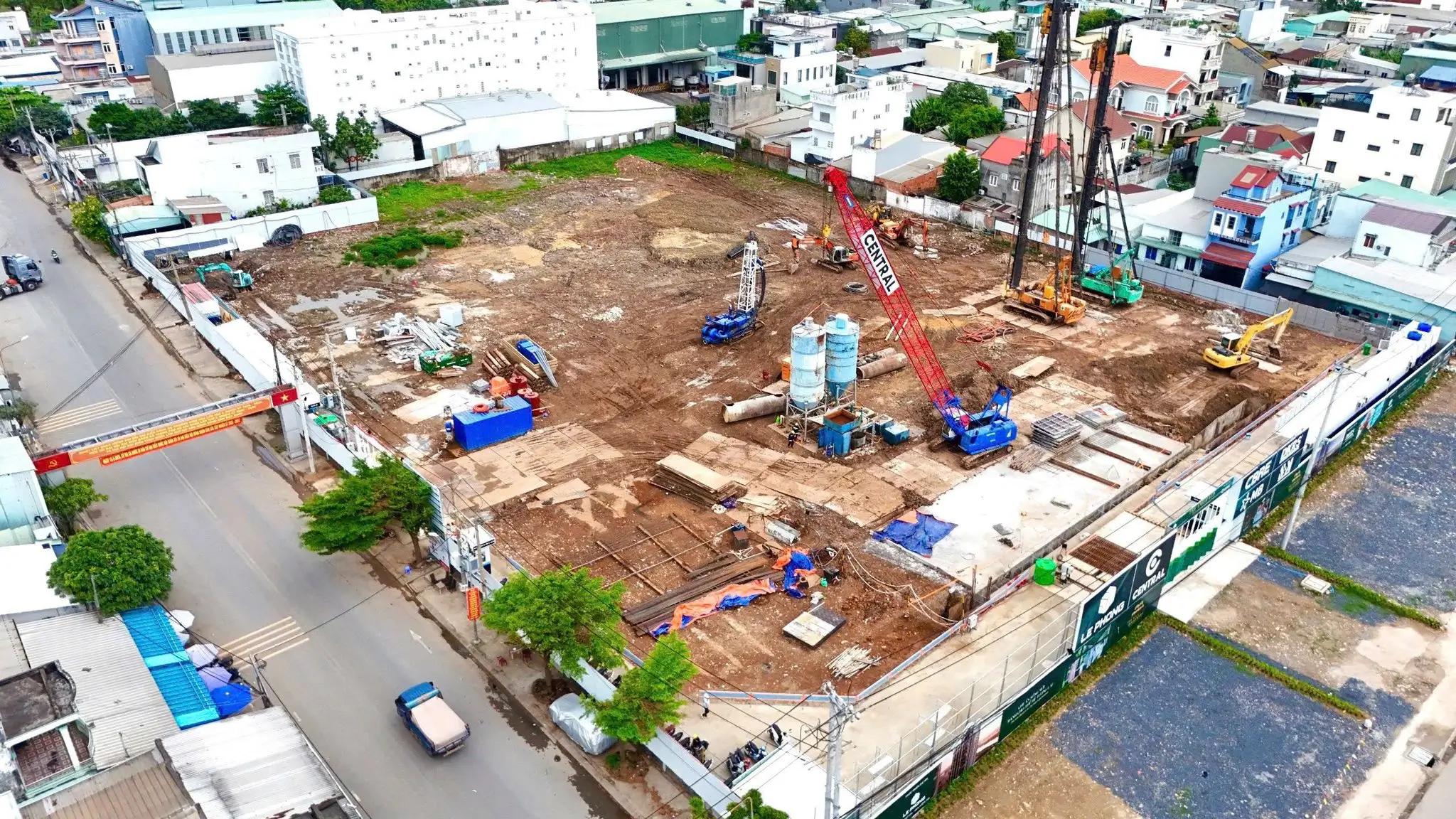 Tiến độ thi công The Emerald Boulevard