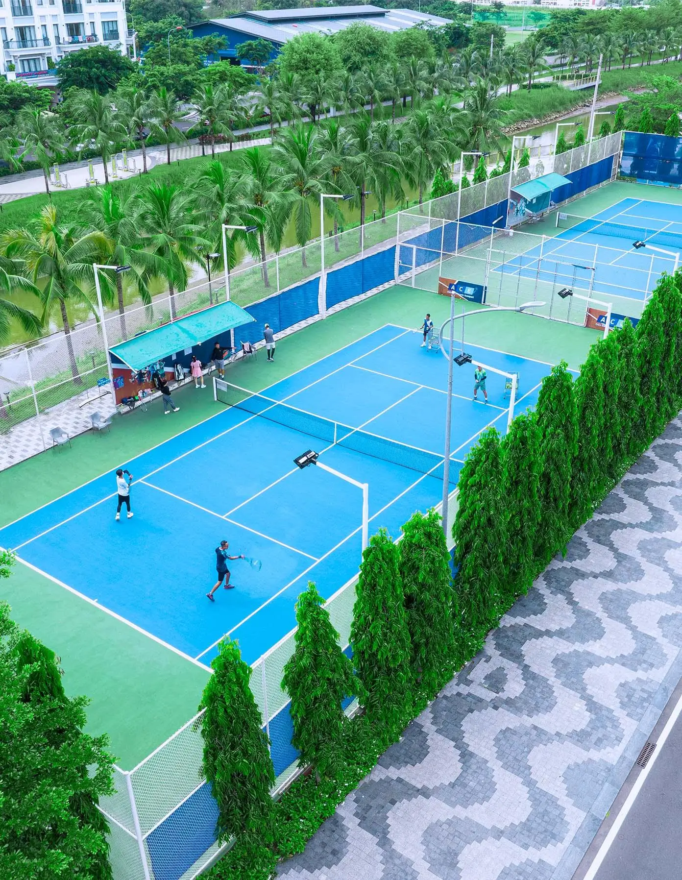 san tennis tien ich van phuc city